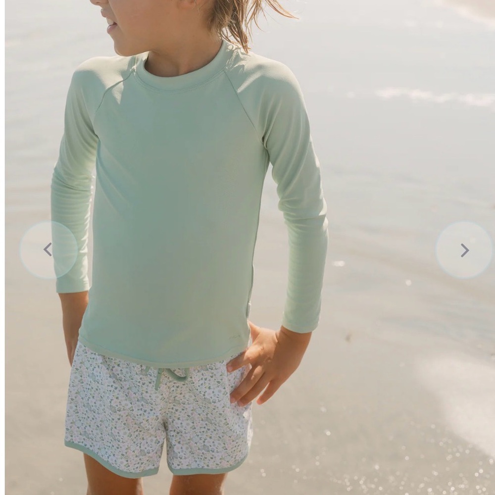 Minnow Seamarsh Floral Boardie 11/12